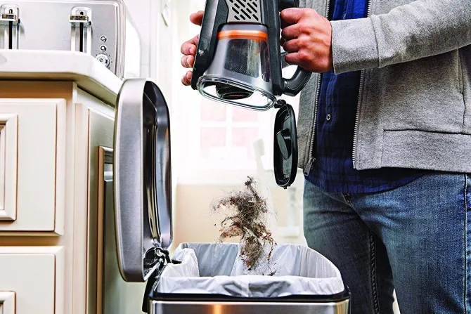 Aspiratore Black+Decker BHHV520BT-QW Ricaricabile 18 V Capacità Contenitore 700 ml Azione Ciclonica