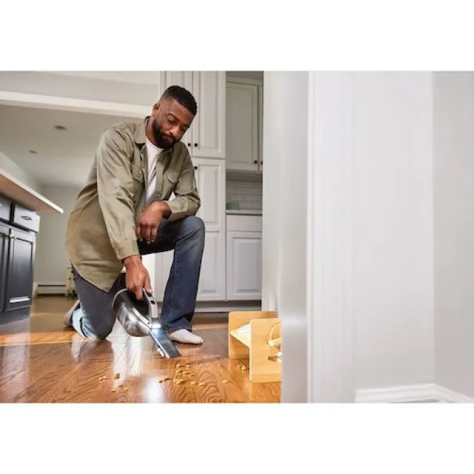 Black & Decker Mini Aspirapolvere Portatile Ricaricabile 12V Autonomia 15 min colore Nero/Grigio Dustbuster - DVD320J-QW
