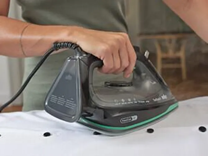 BRAUN Ferro da stiro a vapore SI5277GR 2700W