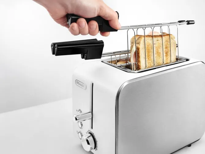 DeLonghi CTX 2203.W 2fetta/e 550W Argento, Bianco tostapane