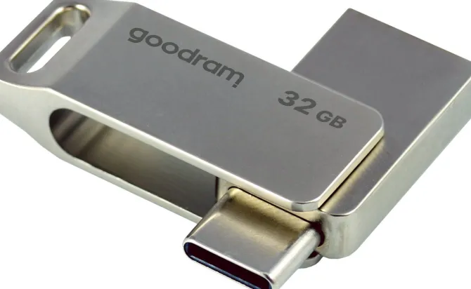 GOODRAM PEN DRIVE 32GB GOODRAM USB 3.2/TYPE C DualDrive ODA3 SILVER 60R/20W - ODA3-0320S0R11