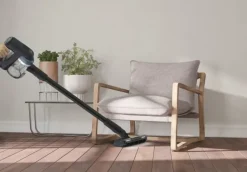 Hoover HF401P 011 Aspirapolvere ricaricabile multiuso, EPA Senza sacchetto 0,7 L 190 W Blu, Grigio, Argento 2,5 Ah
