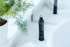 PANASONIC - ER-GN33-H301 Rasoio di Precisione multifunzione per naso, orecchie e sopracciglia, Lavabile - Nero