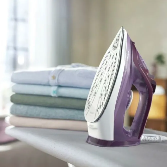 PHILIPS - 3000 series DST3041/30 iron Steam iron Ceramic soleplate 2600 W Violet
