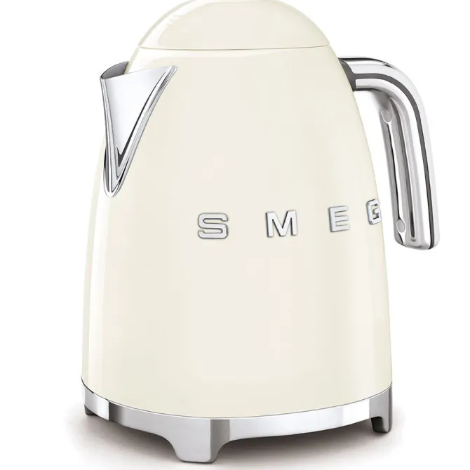 SMEG - KLF03CREU Bollitore Standard 50's Style, 2400 Watt, 1,7 Litri, Autospegnimento a 100°C, Corpo in Acciaio, Filtro anticalcare - Crema