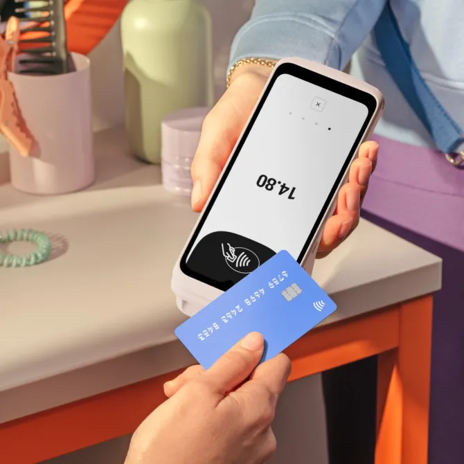 SumUp Terminal lettore di card readers USB Wi-Fi + 4G Bianco