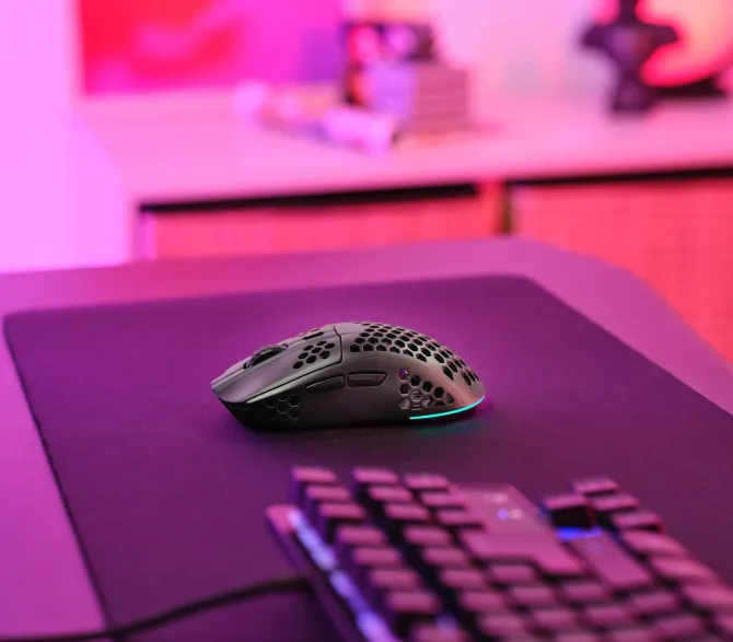 TRUST - Mouse Gaming Nido d'ape multicolore GXT929 HELOX WIRELESS LIGHTWEIGHT, 6 pulsanti, 75 grammi, Batteria ricaricabile - Nero